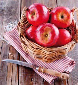 Szerepeljen az alma a napi gyümölcsadagjában - sok fontos vitamint és tápanyagot tartalmaz